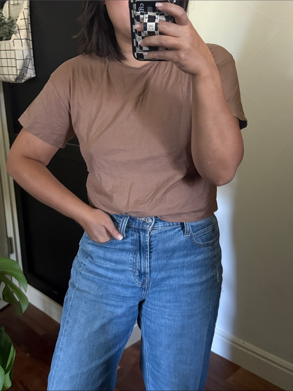 Isa & Ella Organic Cotton Cropped T- Shirt. M